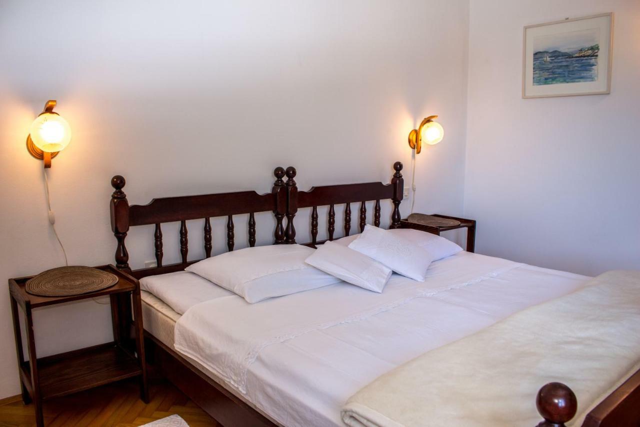 Apartman Mariolina Apartment Krk Town Exterior photo